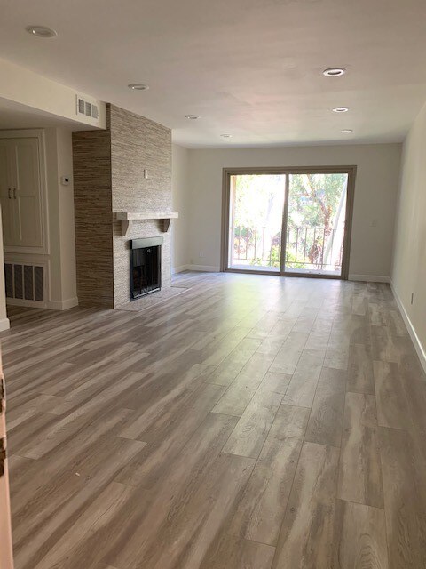 Foto del edificio - 3481 Stancrest Dr