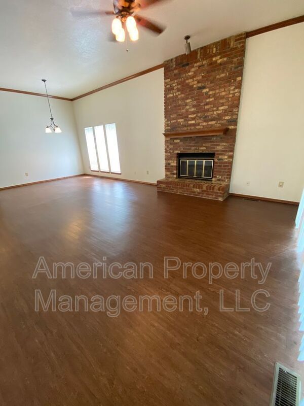 Foto del edificio - 7704 S Hudson Ave