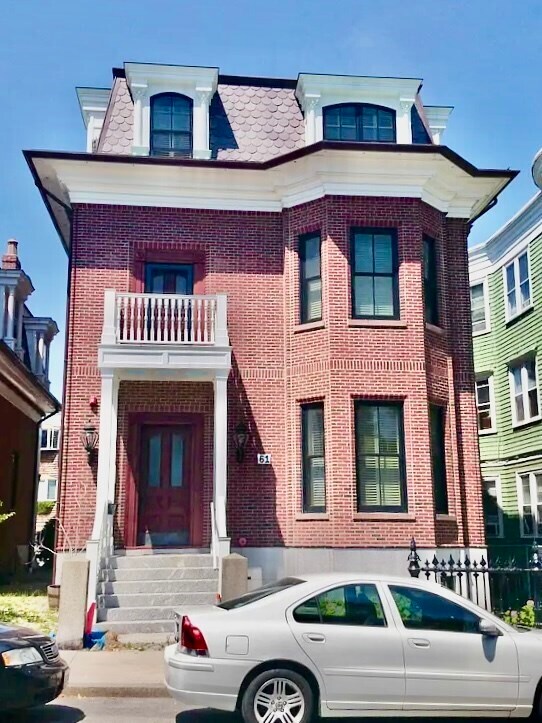 Building Photo - 61 M St