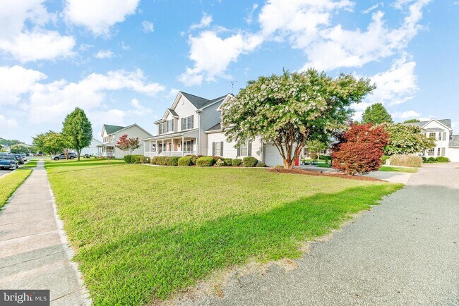Building Photo - 45416 Buttercup Ln