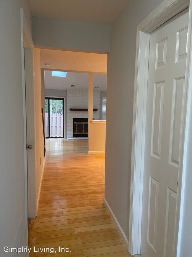 Foto del edificio - 2 br, 2.5 bath House - 59 Bayberry Drive