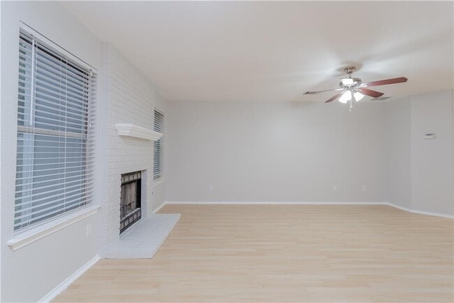 Foto del edificio - 13207 Vendrell Dr