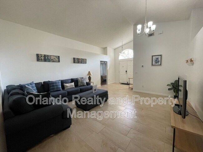 Building Photo - 5721 Rywood Dr