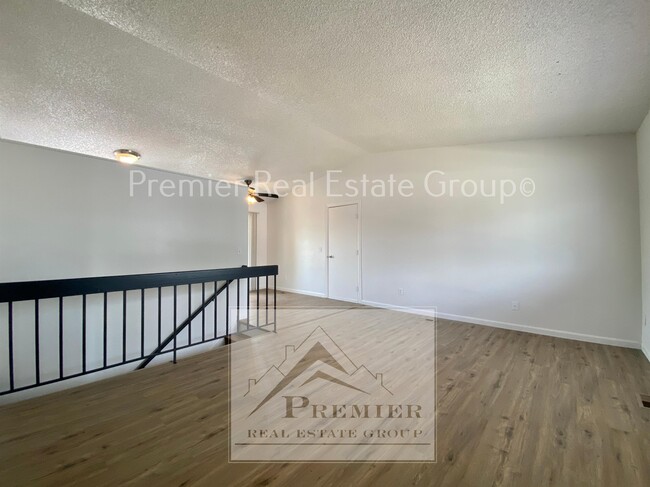 Building Photo - 4960 Wineskin Cir