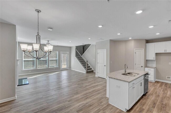 Foto del edificio - 1376 Elderwood Way