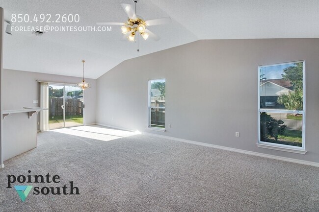 Building Photo - 987 John Wayne Cir