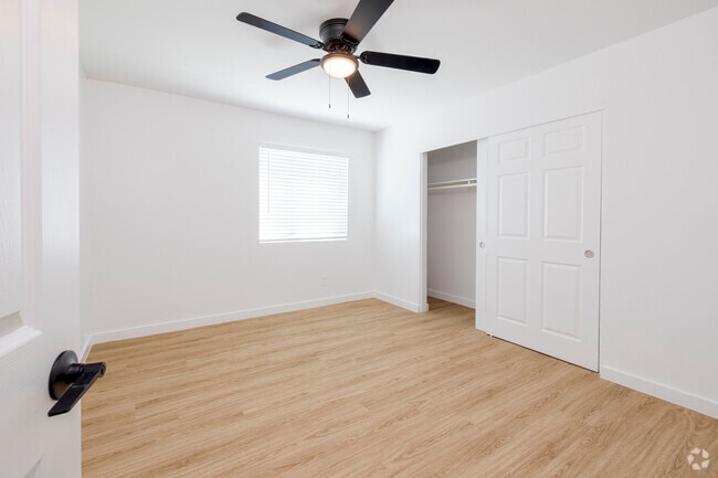 2BR, 1BA - 700SF - Main Bedroom - Madison at North Mountains