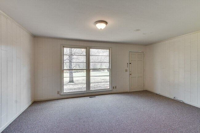 Building Photo - 1006 Indian Springs Rd