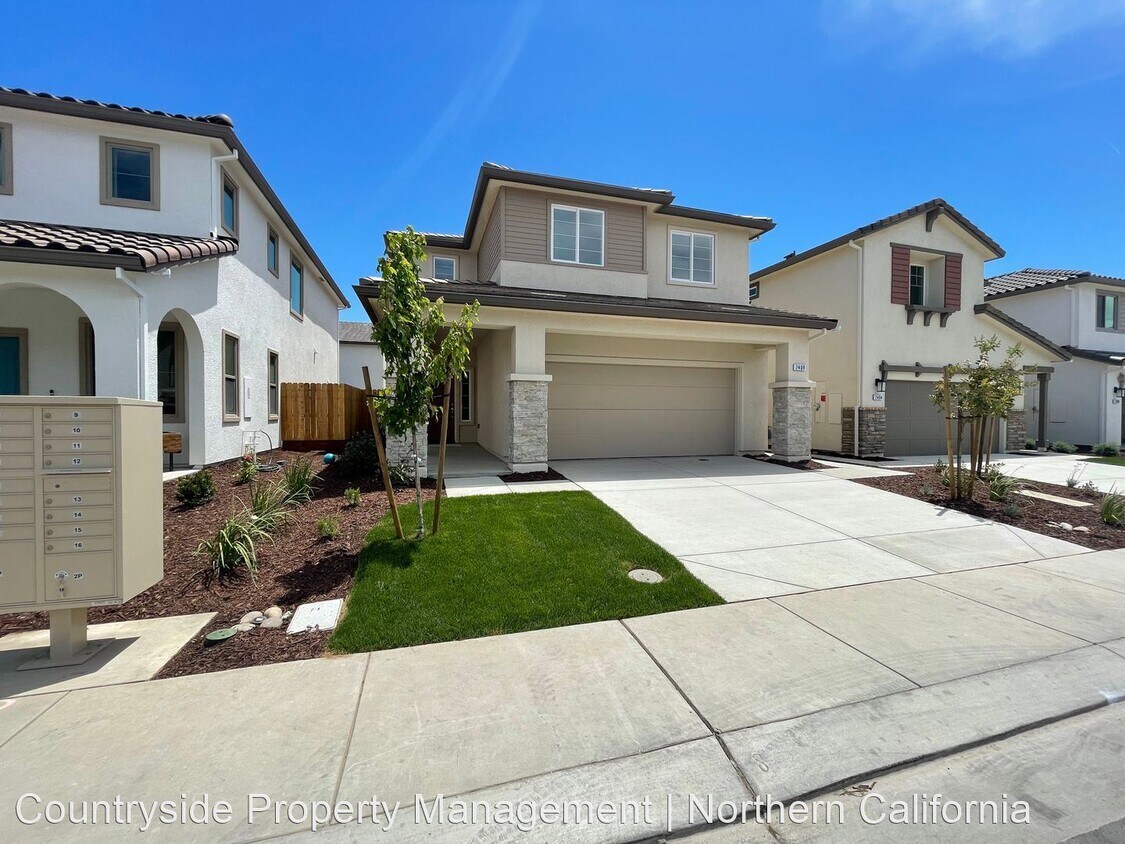 Primary Photo - 4 br, 2.5 bath House - 2408 Chandon Circle