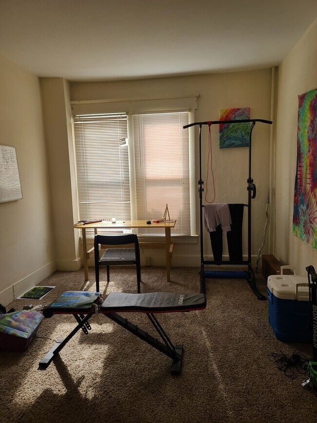 Foto del edificio - 810 N Coler Ave