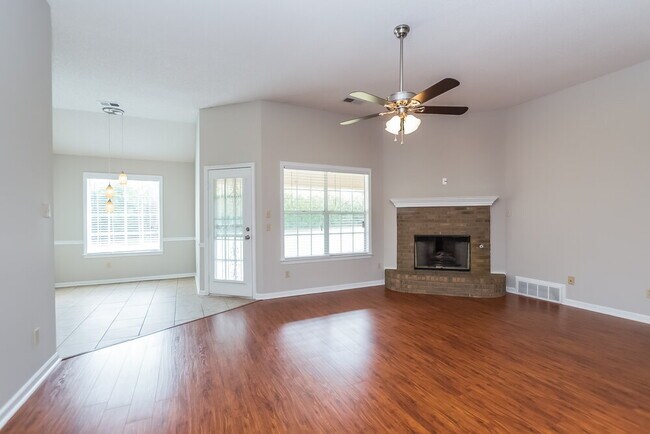 Foto del edificio - 3470 Stone Chase Cove