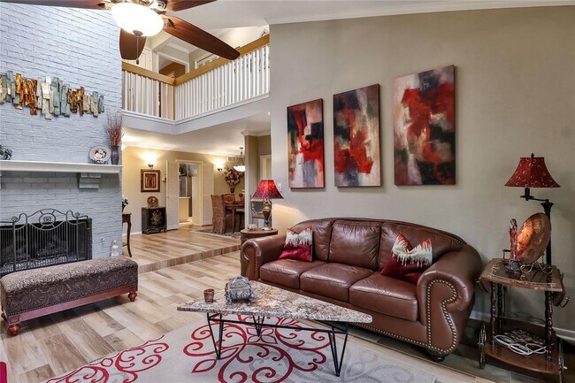 Building Photo - 12560 Montego Plaza