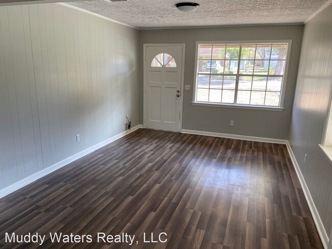 Foto del edificio - 3 br, 2 bath House - 709 5th St
