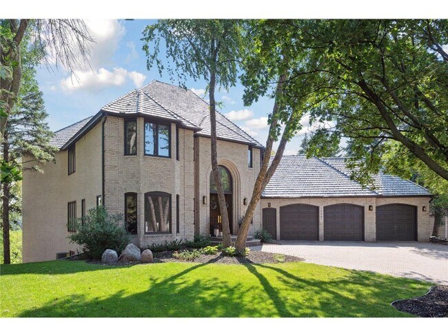 Foto del edificio - 10481 Bluff Rd