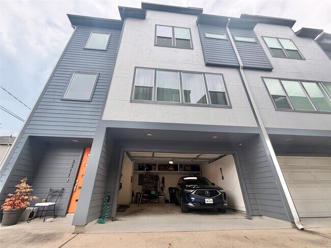 Foto del edificio - 3311 Baer St