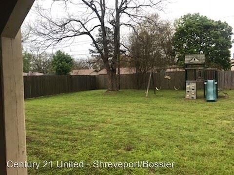 Building Photo - 3 br, 1.5 bath House - 1602 Shady Grove Dr.