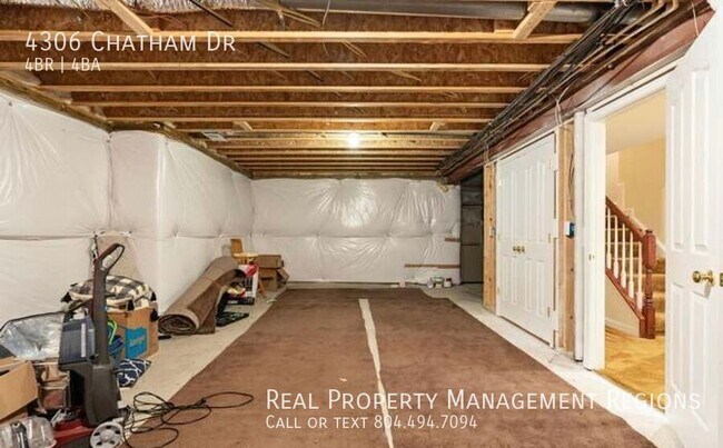 Foto del edificio - 4306 Chatham Dr