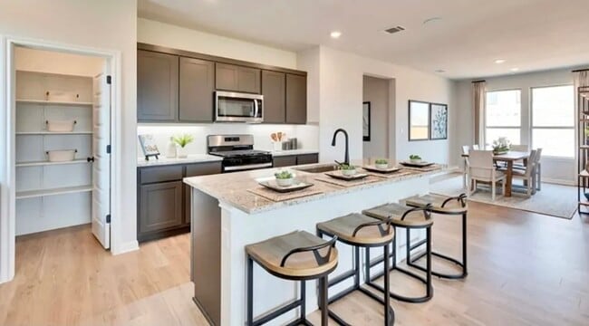 Foto del edificio - 221 Line of Fire Way