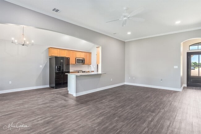 Building Photo - 3287 Grand Lake Dr