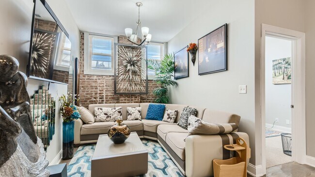 Foto del edificio - 7400 S Stony Island Ave