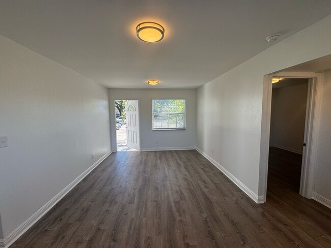 Foto del edificio - 5621 SW 36th Ct