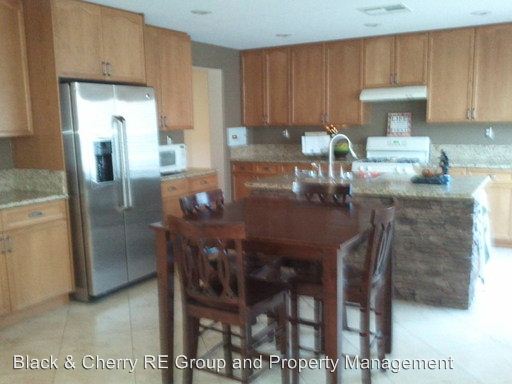 Foto del edificio - 10006 Shiloh Heights St
