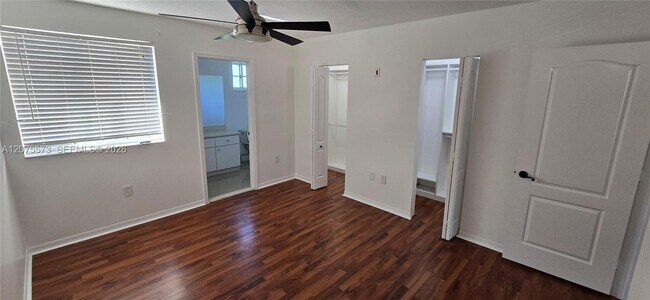 Foto del edificio - 12005 SW 14th St