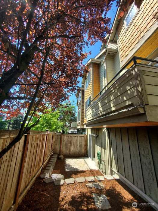 Backyard - 1402 N Northgate Way Townhome