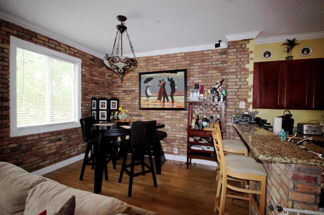 Foto del edificio - 2870 S Oasis Dr