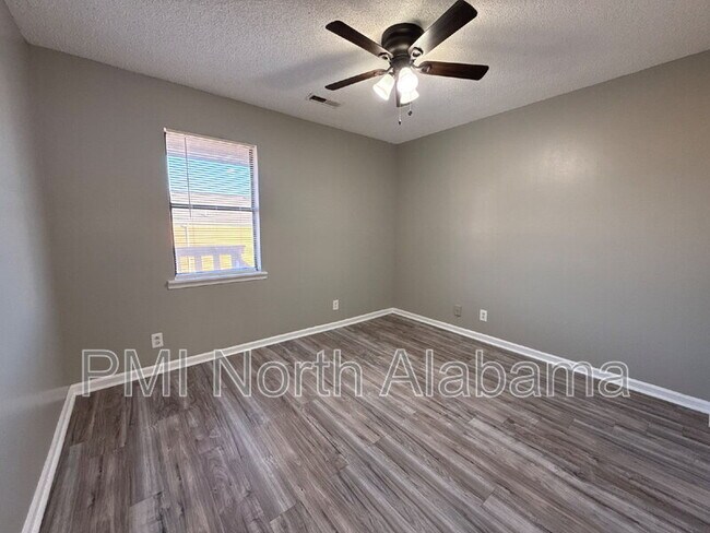 Foto del edificio - 4424 Torrance Dr NW