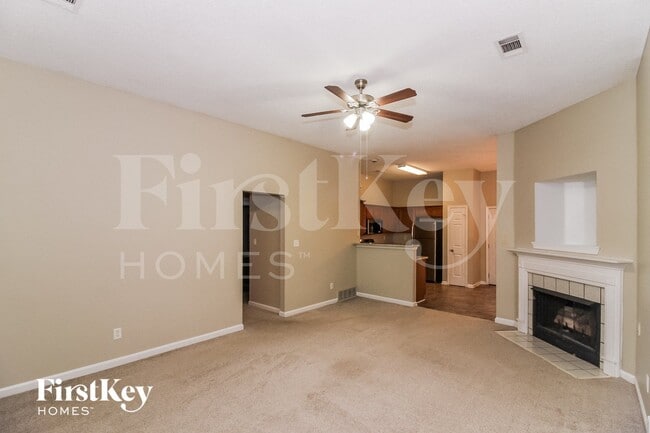 Foto del edificio - 6853 Shorey Ln