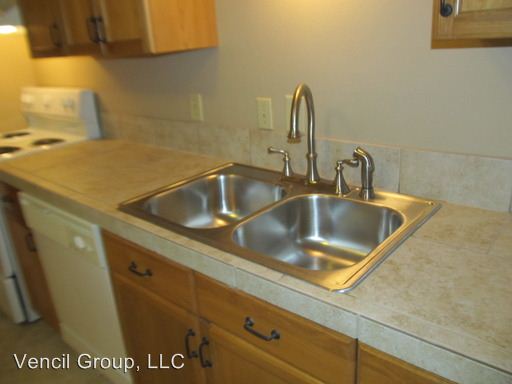 Building Photo - 401 W 6th Ave