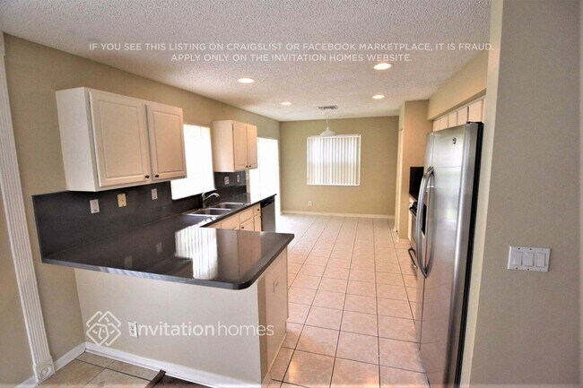 Building Photo - 4131 NW 62nd Dr