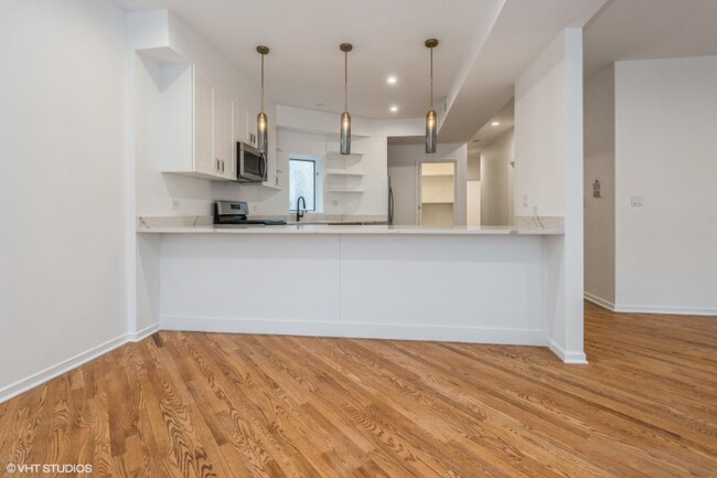 Foto del edificio - 1112 N Oakley Blvd