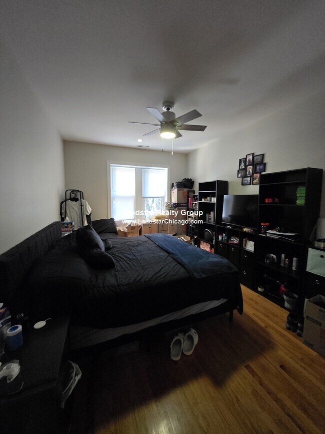 Foto del edificio - 3723 W Wilson Ave