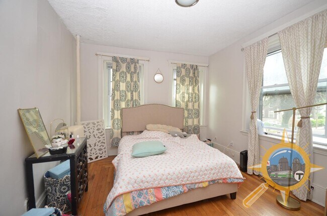 Building Photo - 5 Braemore Rd