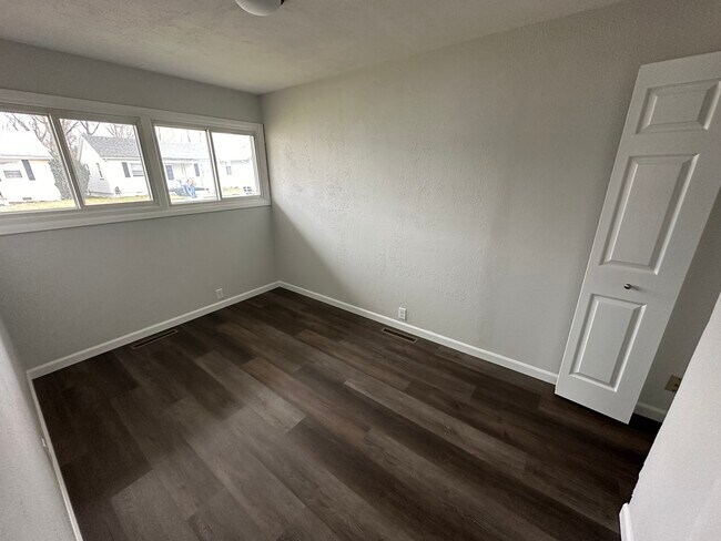 Foto del edificio - 1222 N Lindsay St