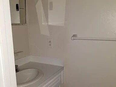 Foto principal - 245 Iris Ln