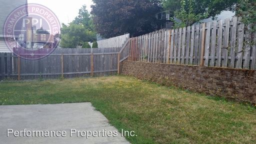 Foto del edificio - 3 br, 2 bath House - 19062 Webster Avenue