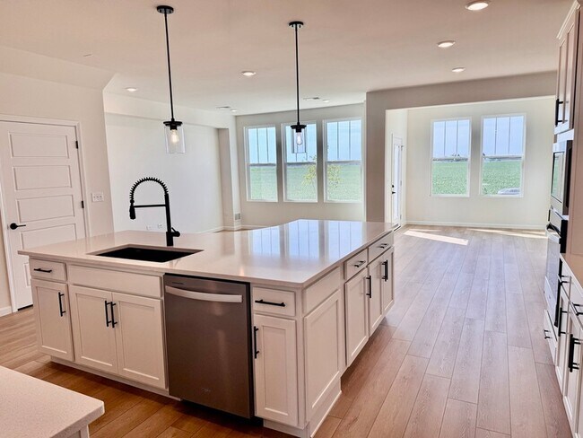 Foto del edificio - 2177 Ryegrass Ln