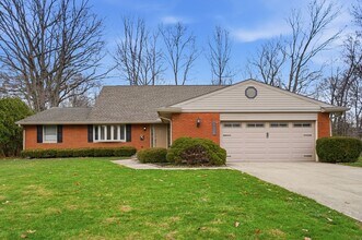 Building Photo - 2481 E Rahn Rd