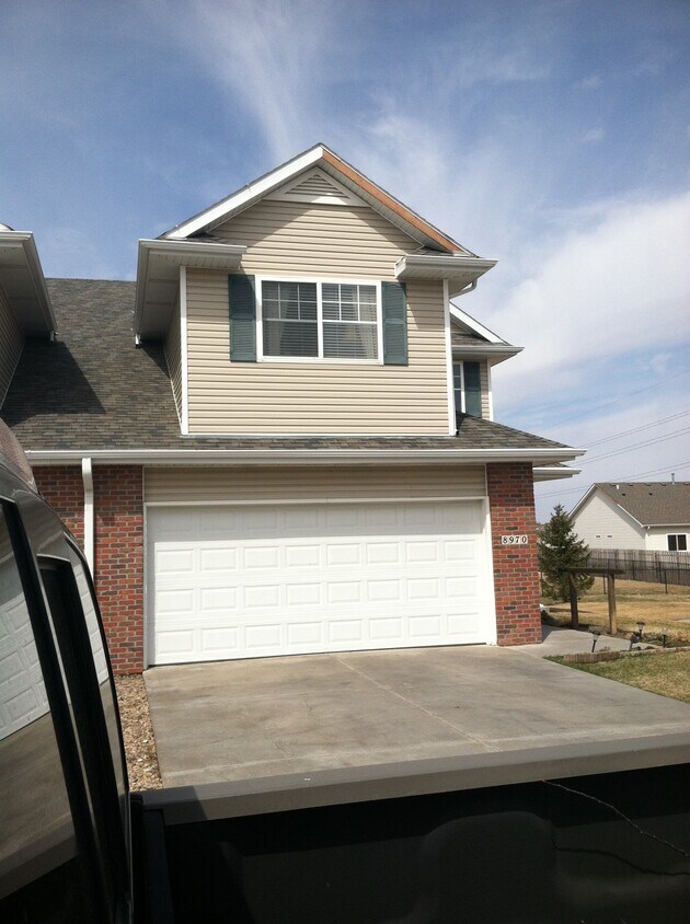 Foto principal - 8970 Sicily Ln