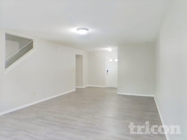 Building Photo - 6061 Parrington Dr
