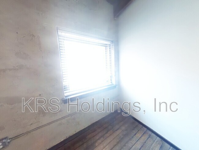 Building Photo - 110 S 15th St