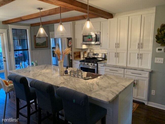 Foto del edificio - 3 br, 2 bath House - 1724 Linden Ave