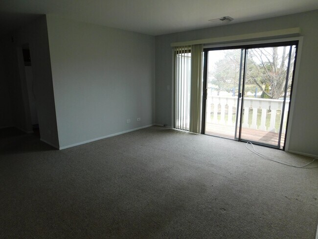 Foto del edificio - 573 Greystone Ln