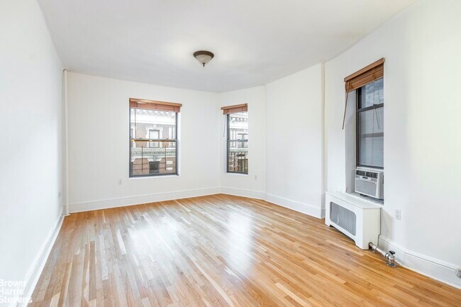 Foto del edificio - 320 W 83rd St