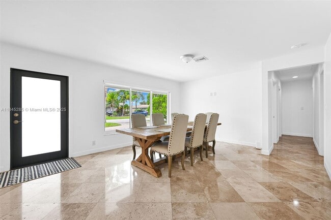 Foto del edificio - 2432 SE 13th St