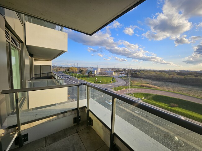 Building Photo - 10 Rouge Valley Dr W
