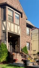 Building Photo - 621 Metropolitan Ave